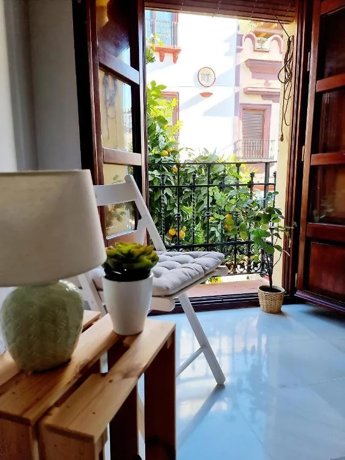 Apartment Hostfy Mercado De Triana Seville Spain